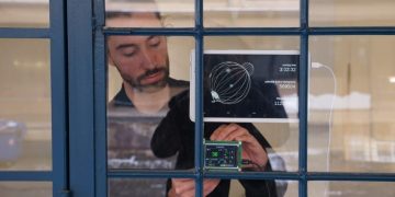 Pragovka připravila aktuální výstavu Vzducho-prach(y)