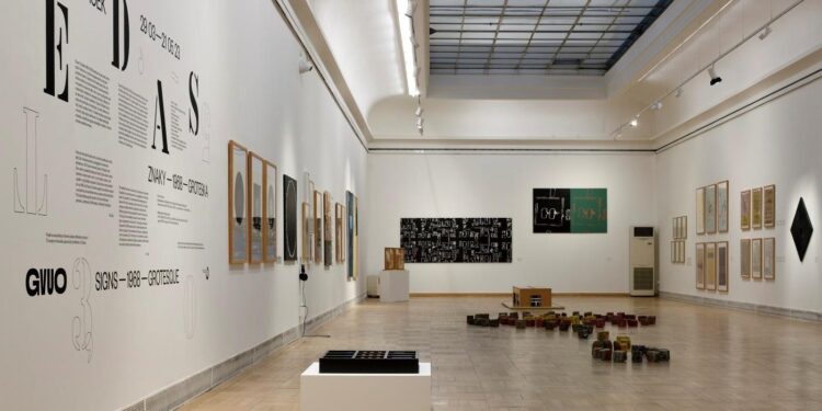 Retrospektiva Eduarda Ovčáčka v Ostravě / + video