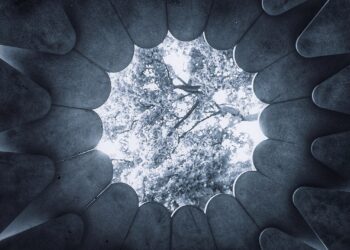 Lidský mozek, božské hlasy, globální síť… a umění…